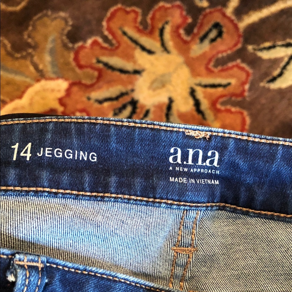 a.n.a Blue Stretch Jeggings - Slim High-Rise - Picture 3 of 3